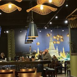 Simply Thai - Inside
