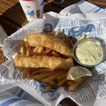 Sam's Anchor Cafe - Kid's Fish & Chips - Seafood Near Me - Tiburon, California
