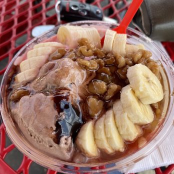 Bruster's Real Ice Cream - Banana split with wet walnuts!!! - Ice Cream & Frozen Yogurt Near Me - Conyers, Georgia Bruster's Real Ice Cream - Banana split with wet walnuts!!! - Ice Cream & Frozen Yogurt Near Me - Conyers, Georgia