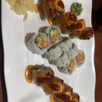 BahDah sushi - Sushi Bars Near Me - Royal Oak, Michigan