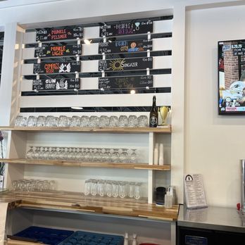 Pizzas & Pints - Pizza Near Me - Bluffton, South Carolina Pizzas & Pints - Pizza Near Me - Bluffton, South Carolina