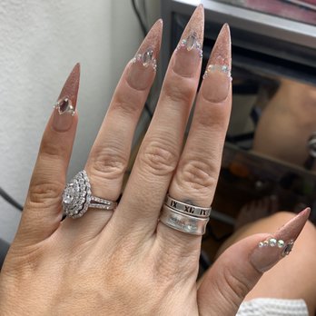 Chic Nails & Lashes - Right after i left the salon on my way to my wedding from my house they fixed the gems and they fell right off - Nail Salons Near Me - Los Angeles, California Chic Nails & Lashes - Right after i left the salon on my way to my wedding from my house they fixed the gems and they fell right off - Nail Salons Near Me - Los Angeles, California