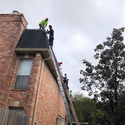 Lopez Roofing Texas Logo