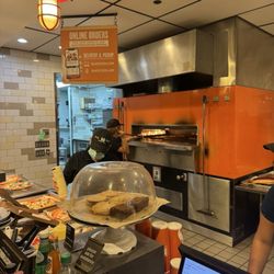 Blaze Pizza - Pizza oven