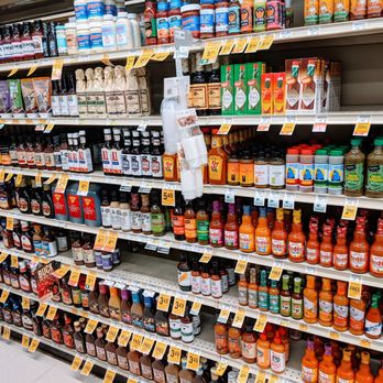 Safeway - a wide selection of sauces and condiments - Grocery Near Me - Clackamas, Oregon