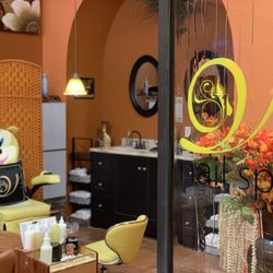 V Nail Spa
