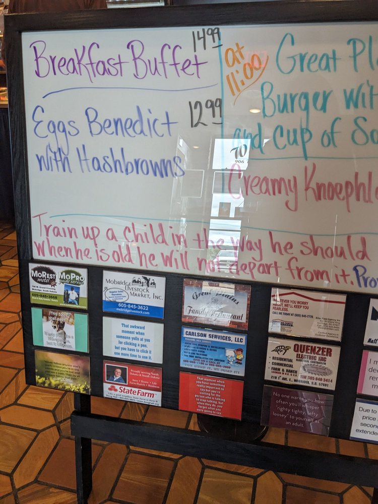 GREAT PLAINS FAMILY RESTAURANT Updated August 2024 906 W Grand