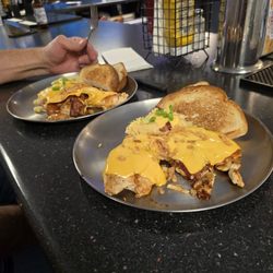 PINZ - Dell Rapids - Burbon glazed chicken breasts topped with cheese bacon chives and crispy onions.  Served with garlic mashed potatoes, Texas toast and salad.