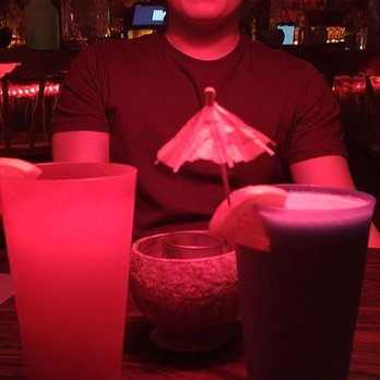Surf Bar Seafood Restaurant & Grill - Seafood Near Me - Brooklyn, New York