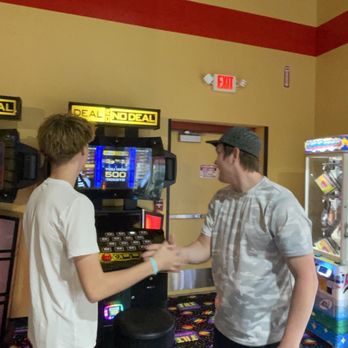 Tilt Studio - Winning deal or no deal - Arcades Near Me - Sandusky, Ohio