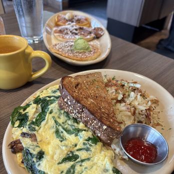 Snooze, an A.M. Eatery - Make your own omelette - Breakfast & Brunch Near Me - Orange, California