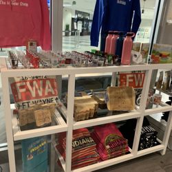 Fort Wayne Marketplace - Inside