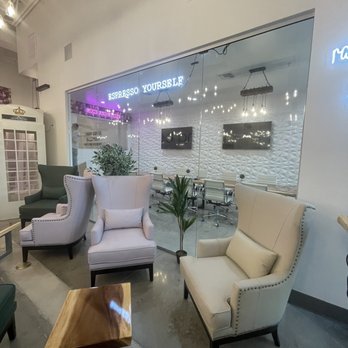 Raining Berries - Conference room available as well - Acai Bowls Near Me - Westchase, Florida