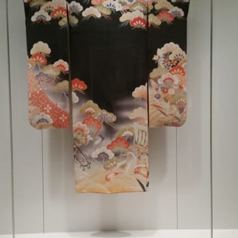 Seattle Art Museum - Japanese kimono - Art Museums Near Me - Seattle, Washington Seattle Art Museum - Japanese kimono - Art Museums Near Me - Seattle, Washington