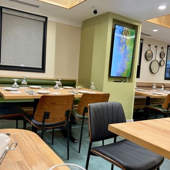 Zaytouna Bistro - Interior. - Breakfast & Brunch Near Me - Fairfax, Virginia Zaytouna Bistro - Interior. - Breakfast & Brunch Near Me - Fairfax, Virginia