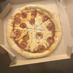 Pizza Hut - Trash ass pepperoni pizza Create Your Own Pizza