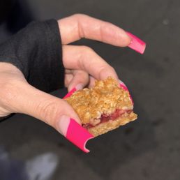 Raspberry Oat Bar