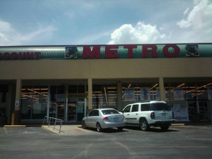 METRO DISCOUNT FOODS Grocery 3173 Denton Hwy, Haltom City, TX