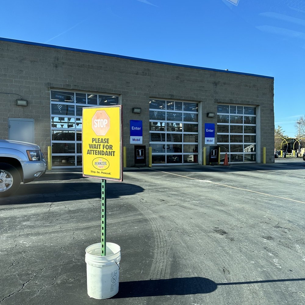 Oil Depot - Waiting area to pull car in - Auto Repair Near Me - Naperville, Illinois Oil Depot - Waiting area to pull car in - Auto Repair Near Me - Naperville, Illinois