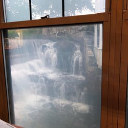 The Jack - View of the waterfalls from table