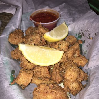 Howl At The Moon - Sports Bars Near Me - Bronx, New York