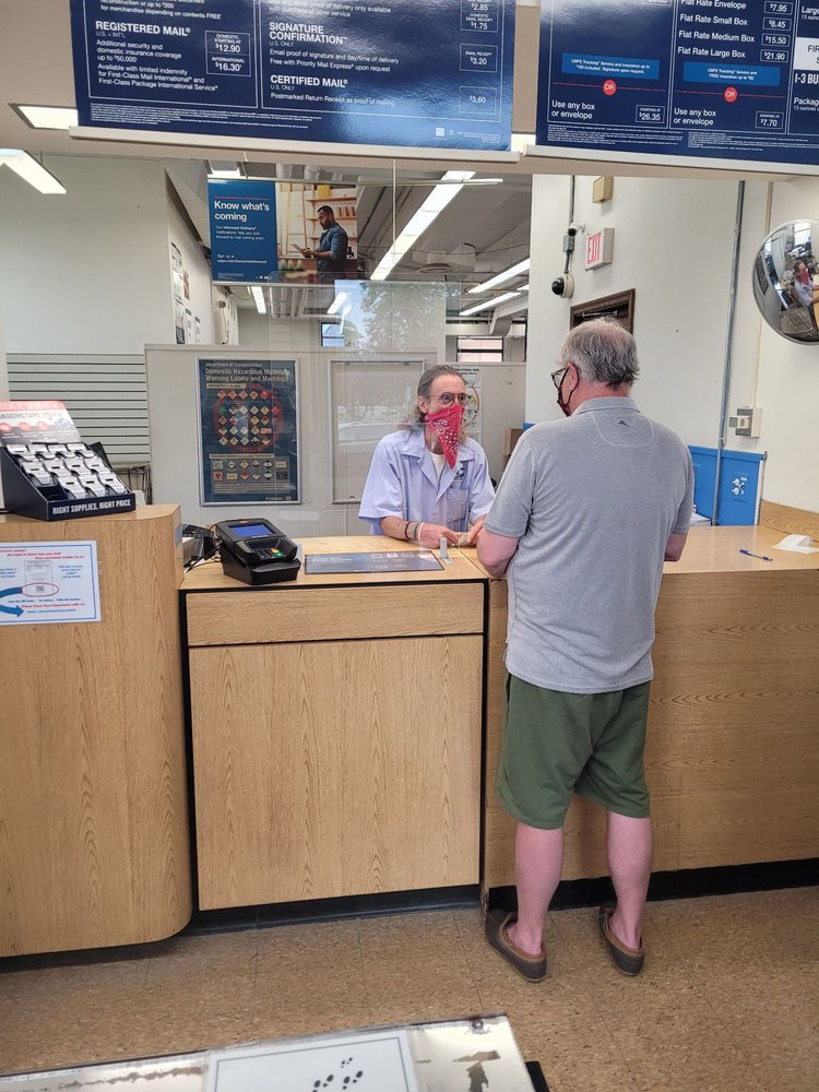 US POST OFFICE Updated September 2024 22430 Gratiot Ave, Eastpointe