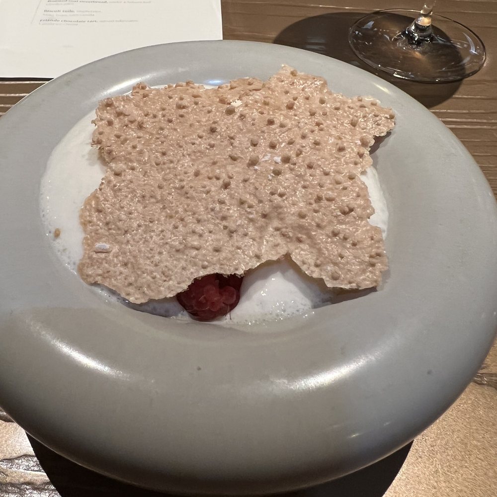 Pavillon Ledoyen - Vanilla foam and ice cream - French Near Me - Paris, 75
