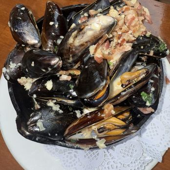 Chez Maman West - Mussels - French Near Me - San Francisco, California