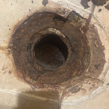 24/7 Rooter Service - Before- broken ring, old pipe - Plumbing Near Me - Los Angeles, California 24/7 Rooter Service - Before- broken ring, old pipe - Plumbing Near Me - Los Angeles, California