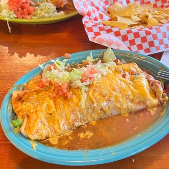 Wondervu Cafe - Fajita burrito smothered - Mexican Near Me - Golden, Colorado Wondervu Cafe - Fajita burrito smothered - Mexican Near Me - Golden, Colorado