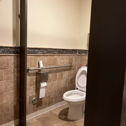 Thera Health Spa - No door on bathroom stall
