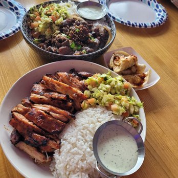 Ta Joia - Spicy chicken, beef bulgogi, and potstickers. - Asian Fusion Near Me - Bothell, Washington