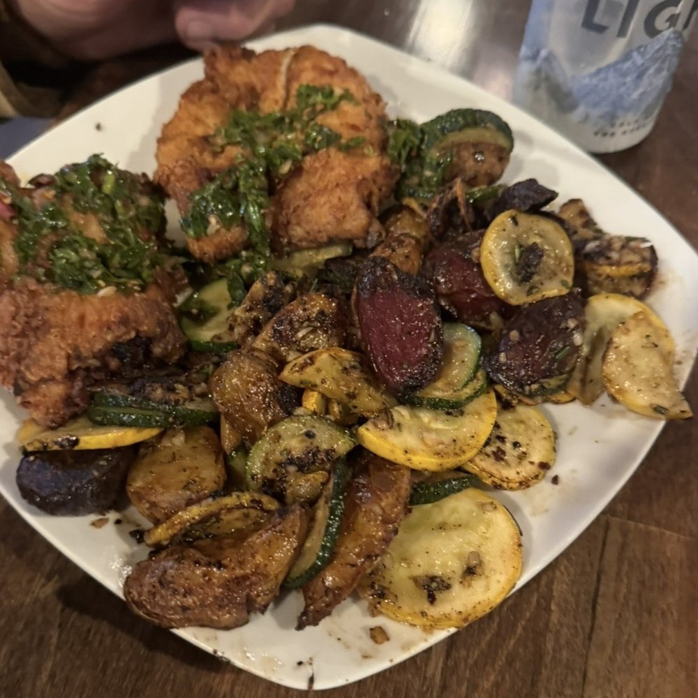 Ojai Deer Lodge - Chix & Spuds - American Near Me - Ojai, California Ojai Deer Lodge - Chix & Spuds - American Near Me - Ojai, California