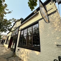 RHEIN HAUS SEATTLE - Updated July 2025 - 890 Photos & 883 Reviews - 912 12th Ave, Seattle