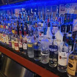 Donahue's Pub - Boooooozeee!