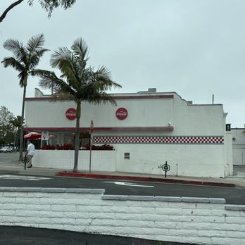Ruby's Diner - Burgers Near Me - Newport Beach, California