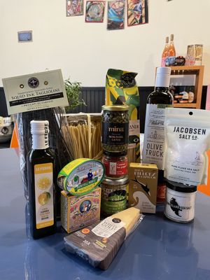 Hela Provisions by null