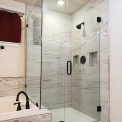 Allure Glass Frameless Shower Doors