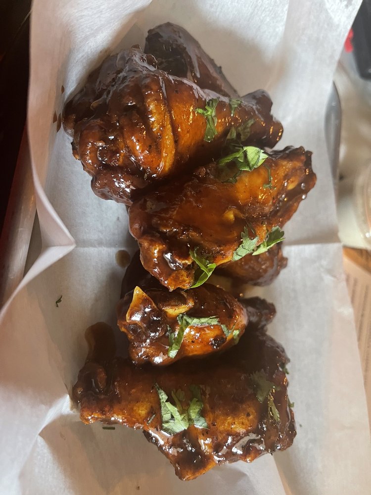 The 19th Hole Bar & Grill