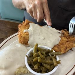 Cattlemans Cafe - Chicken fried chicken
