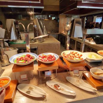 Escolta - Breakfast Buffet Filipino choices - Buffets Near Me - Makati, NCR