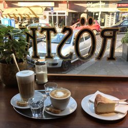 Die Rösterei - Latte Macchiato, Cappuccino & Käsekuchen