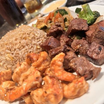 Daruma - Filet Mignon and Shrimp Combination - Japanese Near Me - Fort Myers, Florida Daruma - Filet Mignon and Shrimp Combination - Japanese Near Me - Fort Myers, Florida