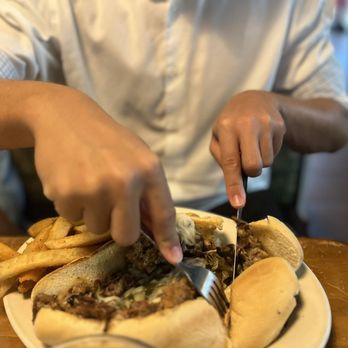Pounders Restaurant - Philly cheesesteak - Pizza Near Me - Laie, Hawaii