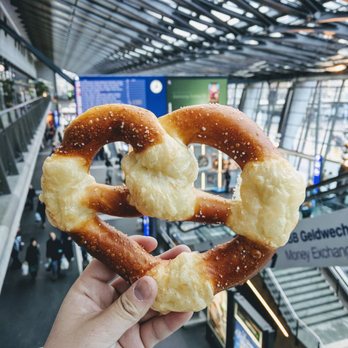 Brezelkönig - Pretzels Near Me - Luzern, LU