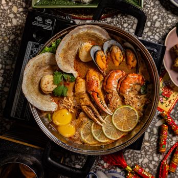 Gao Lhao - Flaming Hot Pot Tom Yum Premium Seafood - Thai Near Me - Seattle, Washington Gao Lhao - Flaming Hot Pot Tom Yum Premium Seafood - Thai Near Me - Seattle, Washington
