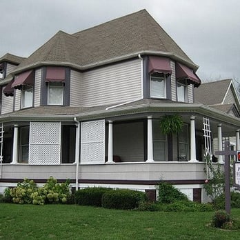 The Plum House - What a GREAT place to stay! - Bed & Breakfast Near Me - Elwood, Indiana