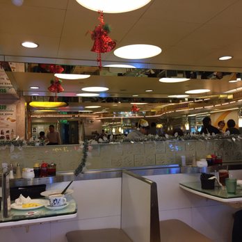 翠華餐廳 - 2nd floor. Sitting on booths near the windows looking inward. - Hong Kong Style Cafe Near Me - Hong Kong, HK 翠華餐廳 - 2nd floor. Sitting on booths near the windows looking inward. - Hong Kong Style Cafe Near Me - Hong Kong, HK