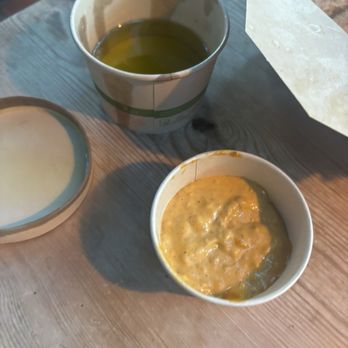 Sonoma Pizza Co. - Sauce and oil - Pizza Near Me - Forestville, California