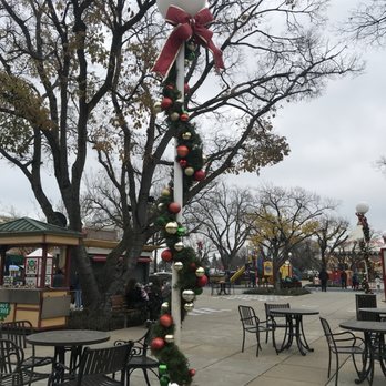 Nut Tree - Holiday decor - Shopping Centers Near Me - Vacaville, California